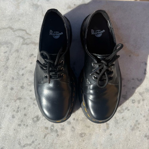 Dr. Martens shoes size 38 like new, black