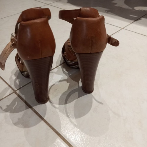 BCBG Leather High-Heeled Sandals used, size 37, beige