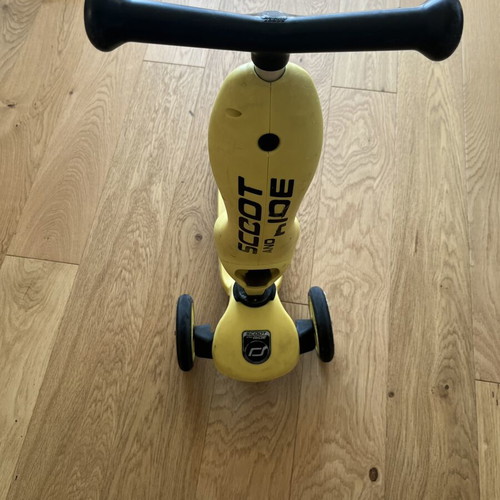 Scoot & Ride Kids Scooter Highwaykick 1 3-Wheel used, yellow