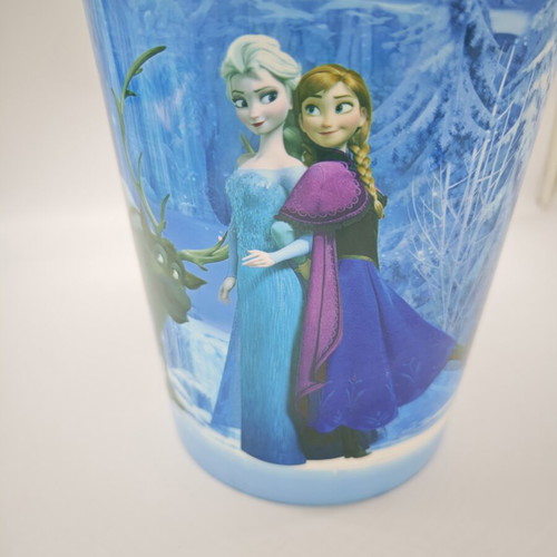 Elsa children's bucket like new