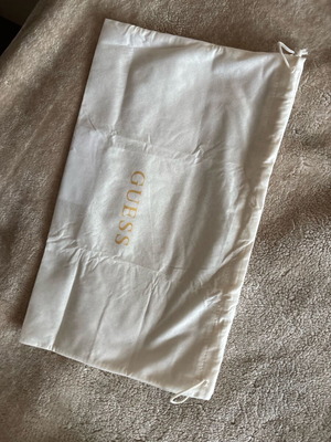 Guess dust bag new, white and beige
