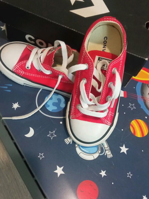Converse κόκκινα sneakers νούμερο 26 ολοκαίνουργια αφορετα