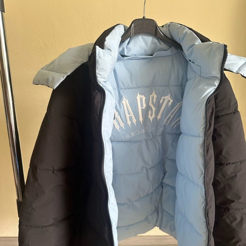 Trapstar puffer jacket new, size Medium
