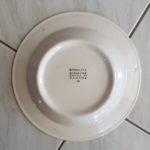 Canadian Armed Forces soup plate like new, diameter 23 cm