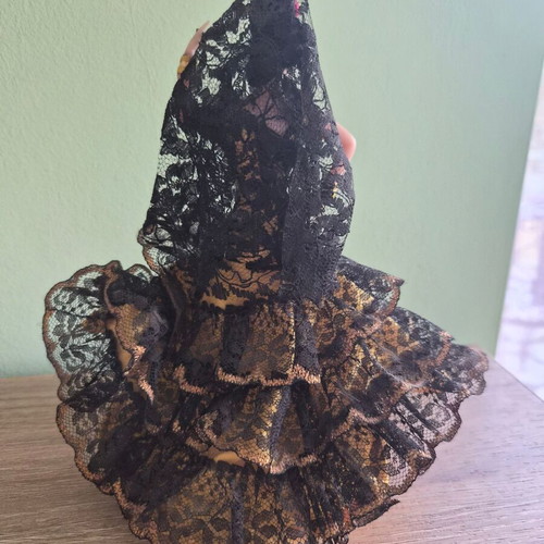 Vintage Marin Chiclana Spanish Flamenco Dancer doll like new, 18 cm