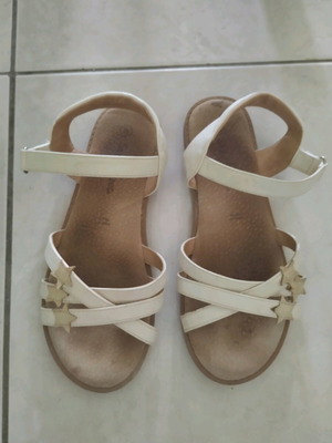 Saxo Blues girls' sandals size 34 like new, white
