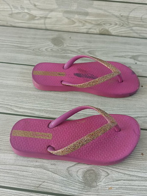 Ipanema Brasil children's flip flops size 29