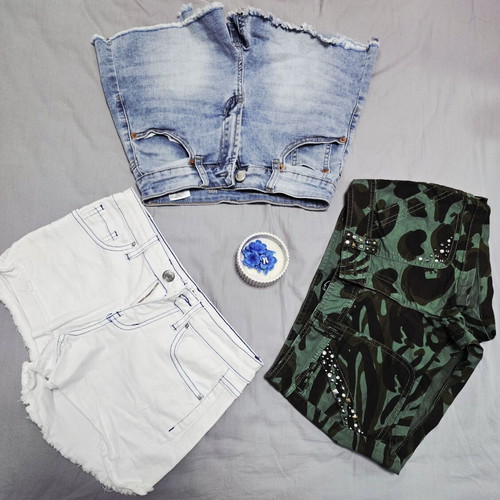 Girls' summer shorts bundle like new, 3 pieces, colorful