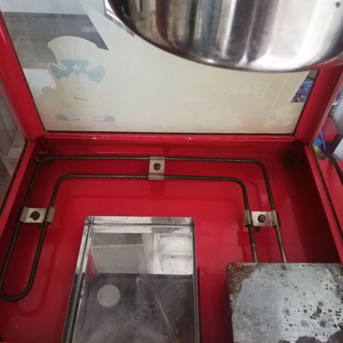 Popcorn machine used, cleaned and ready to use
