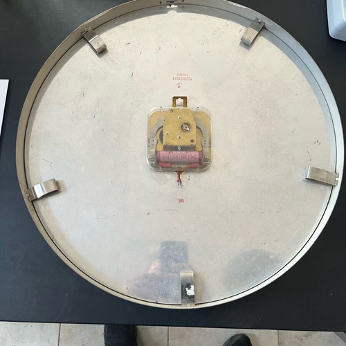 Siemens 220v wall clock analog used from 1960