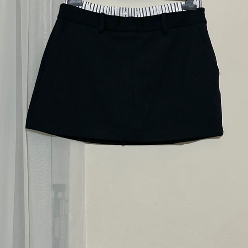 Zara black skirt shorts like new, size M