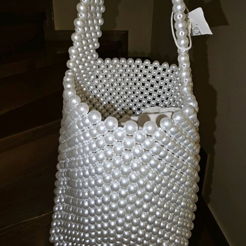 Pearl bag new, hand-held, white