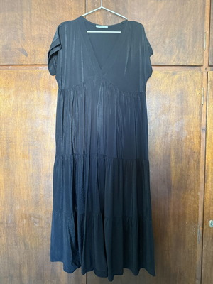 Black dress long one size like new