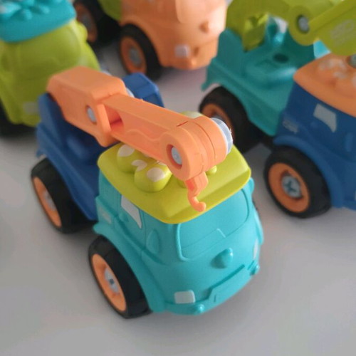 Toy cars like new, set of 4 pieces