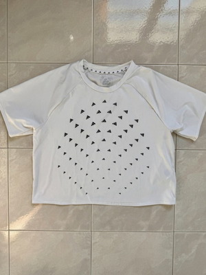Adidas short-sleeve t-shirt S like new, white