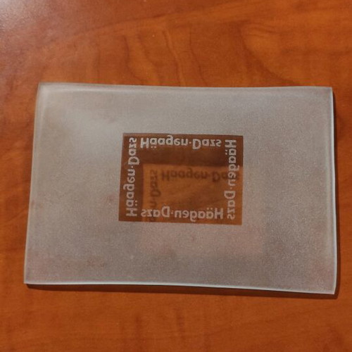 Haagen Dazs collectible plate like new, 16 cm