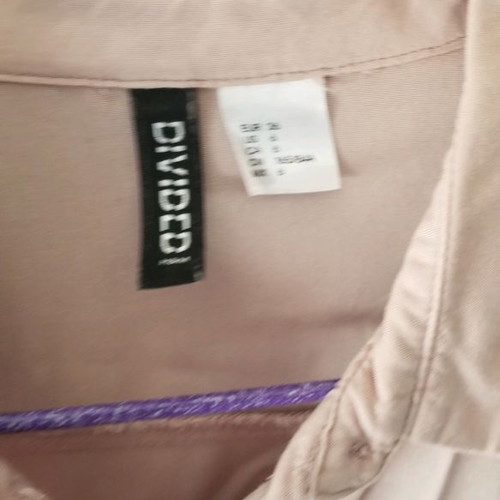 Shirt used in soft pink shade, size S