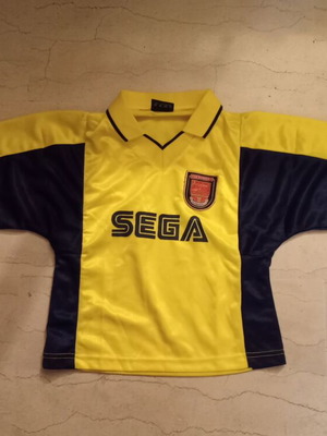 Arsenal kids jersey like new for 6-7 years old