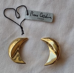 VINTAGE PIERRE CARDIN  ΣΚΟΥΛΑΡΊΚΙΑ ΜΟΝΑΔΙΚΑΑ!!!! ΕΧΩ ΠΟΛΛΆ ΣΚΟΥΛΑΡΊΚΙΑ ΣΤΟ ΠΡΟΦΊΛ ΜΟΥ ΚΟΙΤΆΞΤΕ