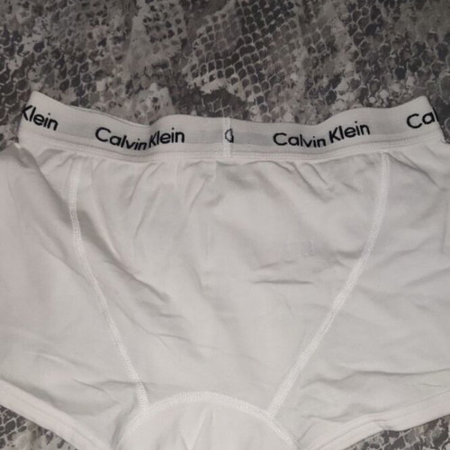 Calvin Klein boxer new, size small, white