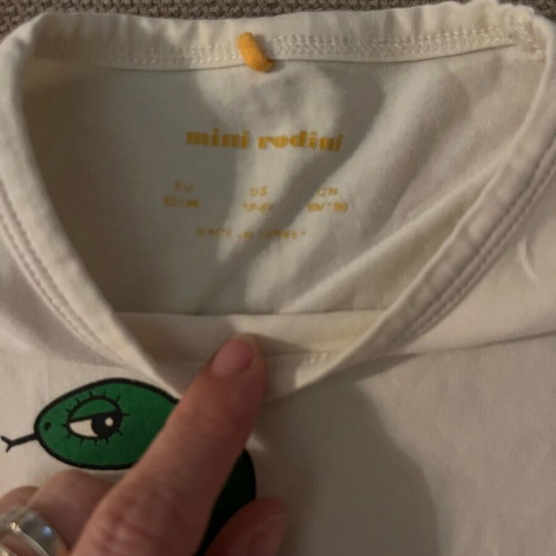 Mini Rodini Kids T Shirt cream colour with green snake like new