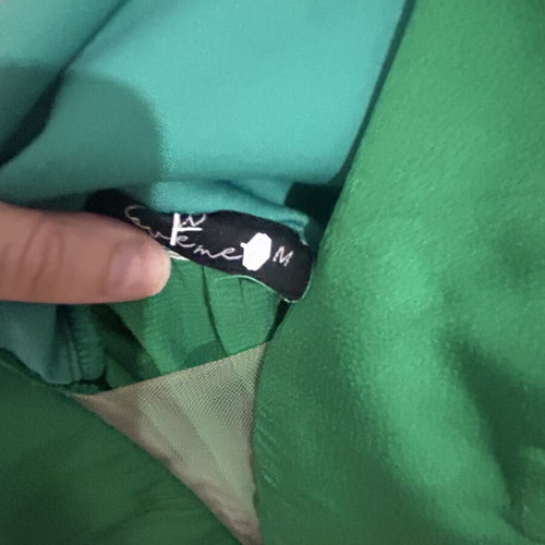 Long formal emerald dress medium like new with slit and belt