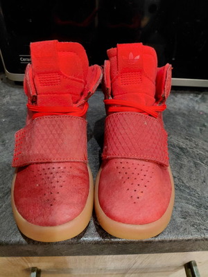 Adidas Originals Tubular Invader Strap sneakers used, red suede, size 26