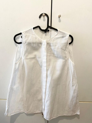 Massimo Dutti Top size 36 white like new