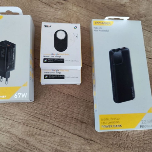Essager fast charger 67W, power bank 10000mAh, 2 smart tags new