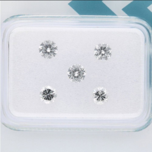 Diamonds 5 pcs 0.72ct natural E color, IGI certified