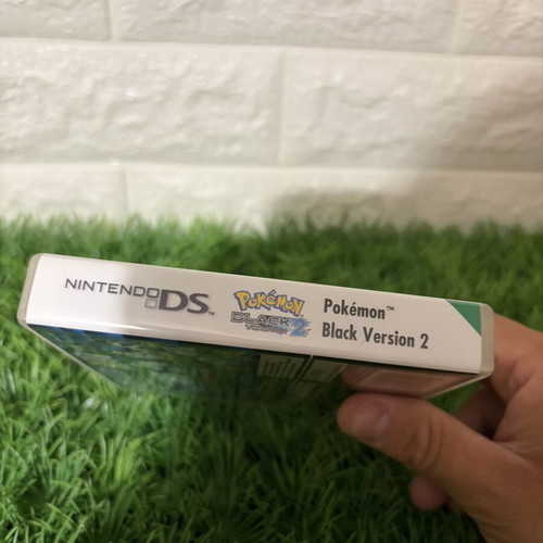 Pokémon Black 2 Version Nintendo DS used, rare collectible
