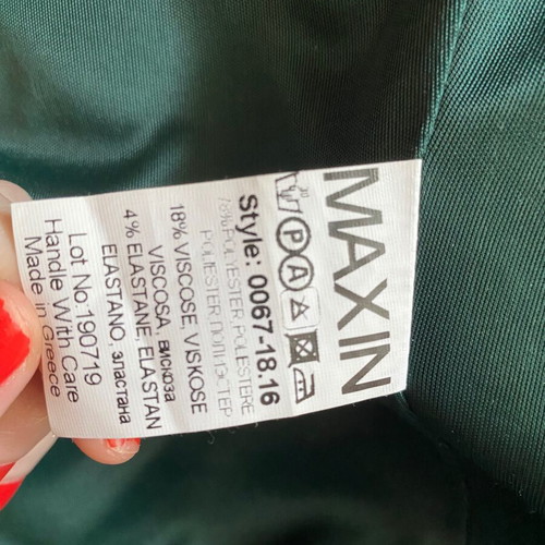 Maxin Cypress Midi Fitted Skirt like new, sizes M/L, green