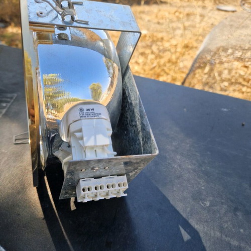 Recessed ceiling light like new