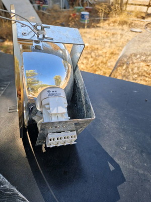 Recessed ceiling light like new