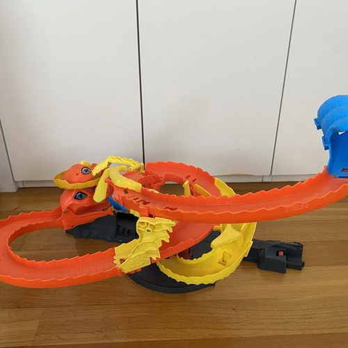 Hot Wheels track like new