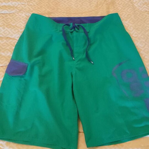 Quiksilver boardshorts size 34 like new, blue and green