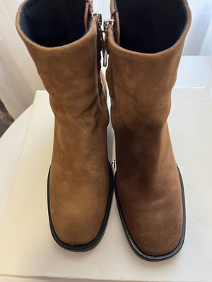 Calvin Klein ankle boots like new, beige brown, size 38