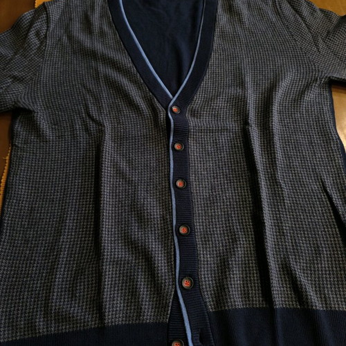 Benetton men's cardigan size M like new, blue