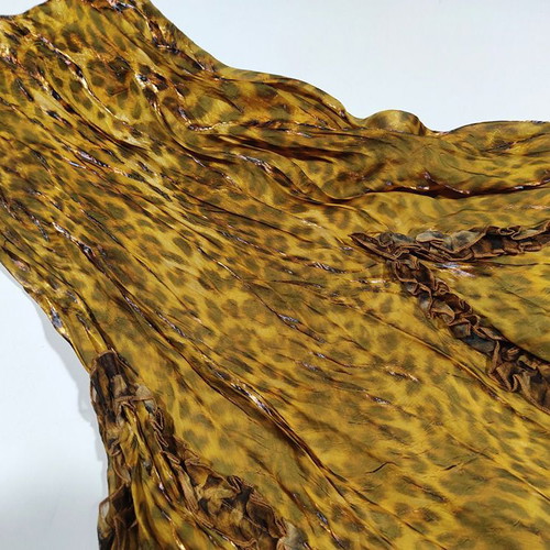 Maurizio women's clothing set metallic leopard like new with flower necklace gift leatherette