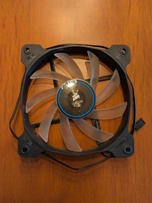 Corsair 120mm case fan with blue LED used