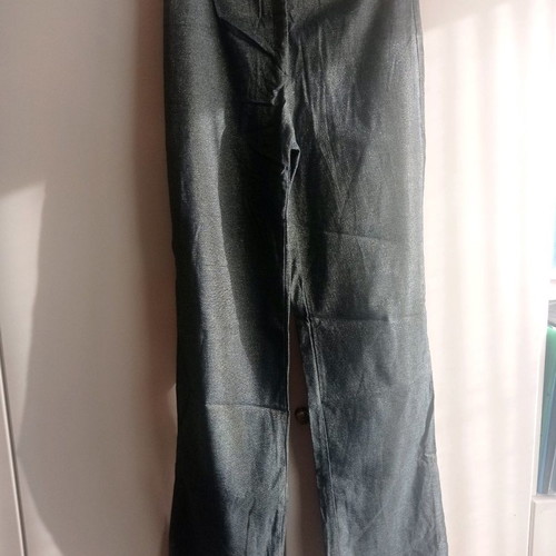 Raxevsky women's pants used, missing button