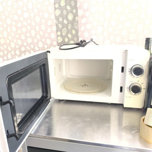 Singer Microwave Oven like new