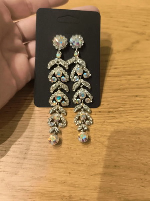 Swarovski earrings like new, silver