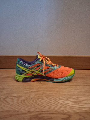 Asics women's athletic shoes, multicolor, size 40.5