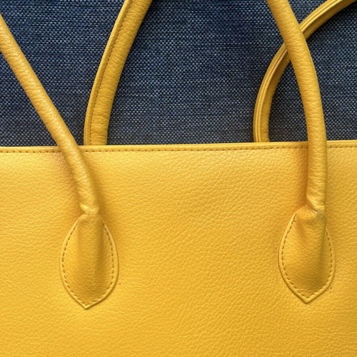 Shoulder bag yellow, like new, synthetic leather