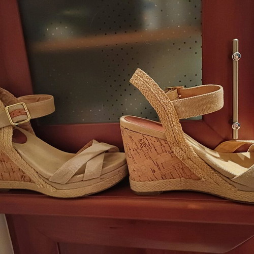 Nine West platform sandals used, size 39, beige