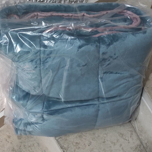 Quilted blanket single with two colors for 90x200 bed used