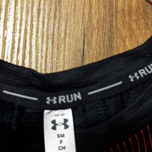 Under Armour women's t-shirt like new, black and pink, sizes S and M