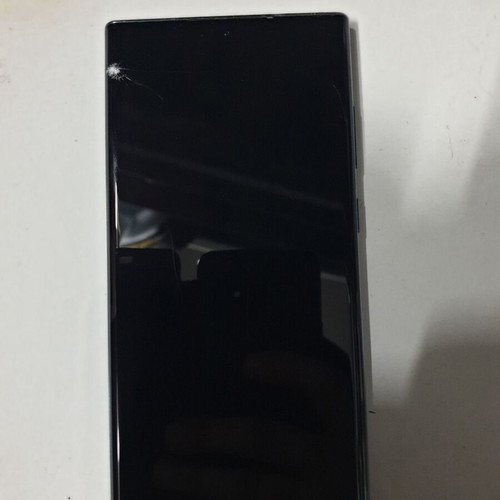 Samsung Galaxy S22 Ultra used, 12GB RAM, 512GB, green, cracked screen