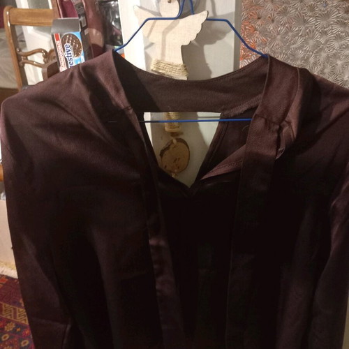 Paranoia satin blouse like new, size S, damask color